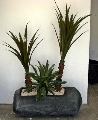 agaves y cactus artificiales